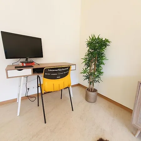 Daire 2 Zi-wohnung Mit Seeblick, Balkon, Pool, Arbeitsplatz