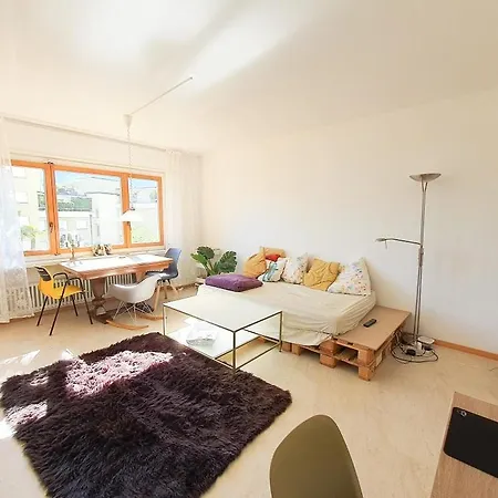 2 Zi-wohnung Mit Seeblick, Balkon, Pool, Arbeitsplatz *
