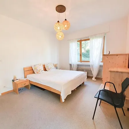 2 Zi-wohnung Mit Seeblick, Balkon, Pool, Arbeitsplatz *